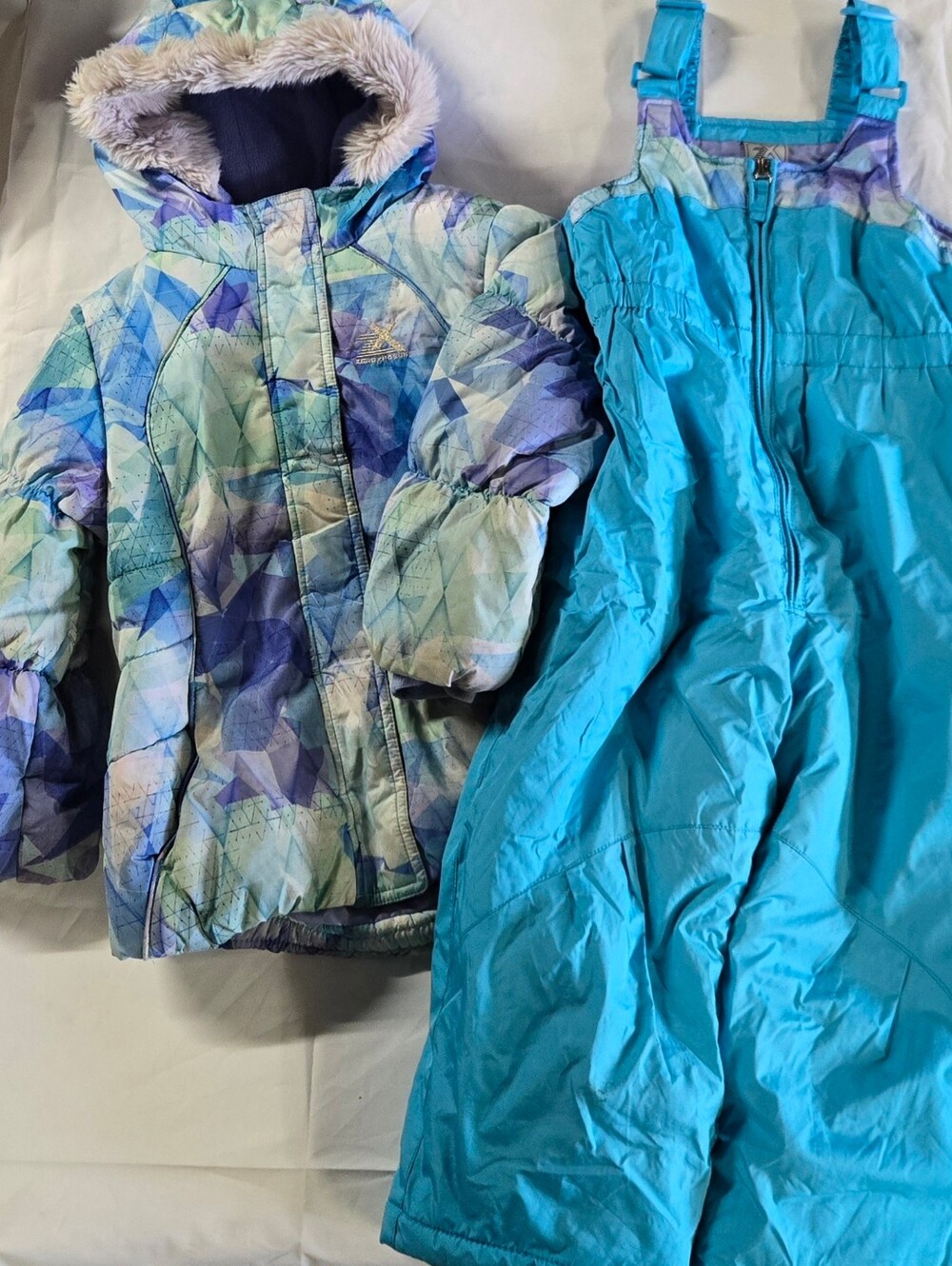 zeroxposur toddler girls size 4T winter jacket and snow bibs set